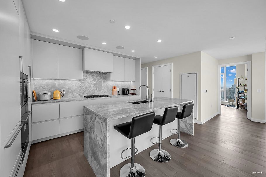 1906 7433 Cambie Street Vancouver, BC - 13