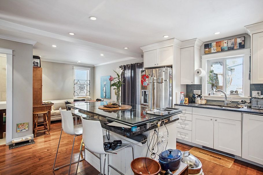 3617 Adanac Street Vancouver, BC - 10