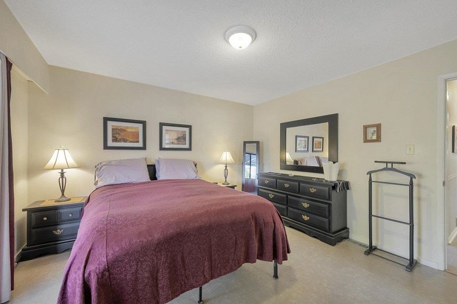 324 W 28th Street North Vancouver, BC - 21