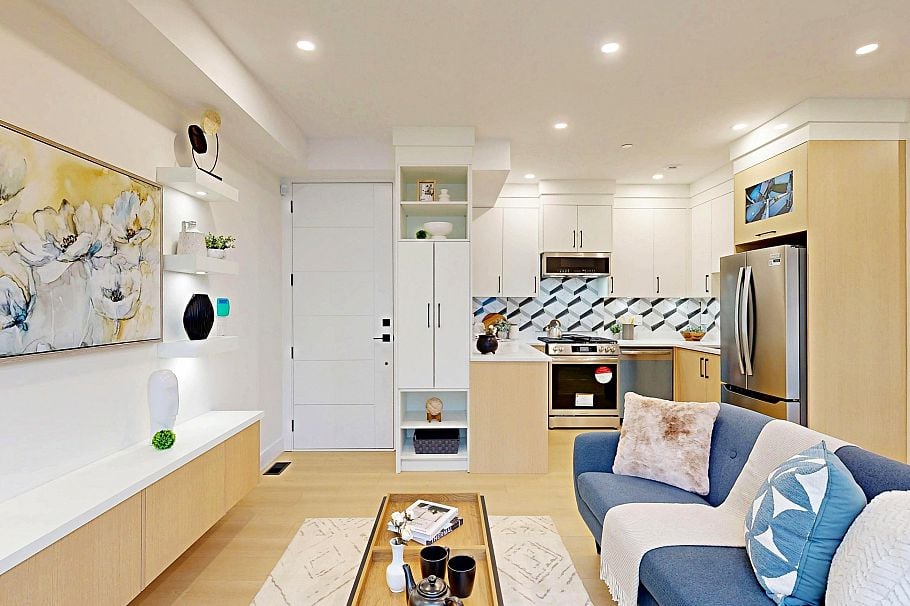 2 3425 Archimedes Street Vancouver, BC - 6