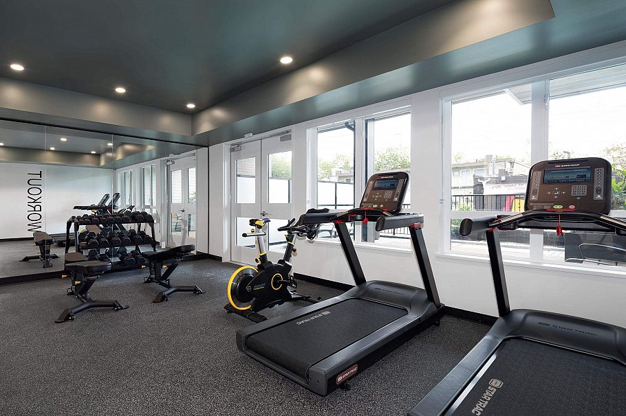 308 2450 Garden Drive Vancouver, BC - 25