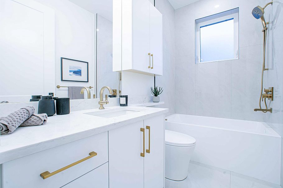 2 2785 W 21 Avenue Vancouver, BC - 19