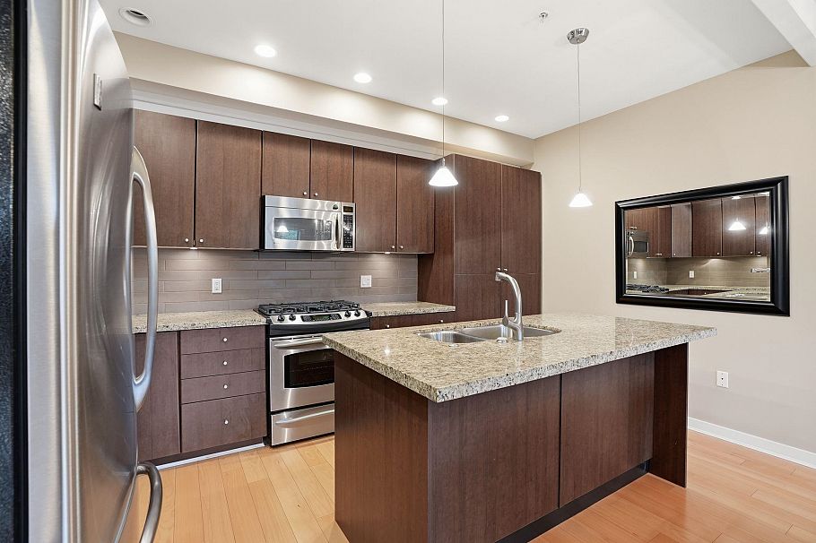 3 1863 Wesbrook Mall Vancouver, BC - 5