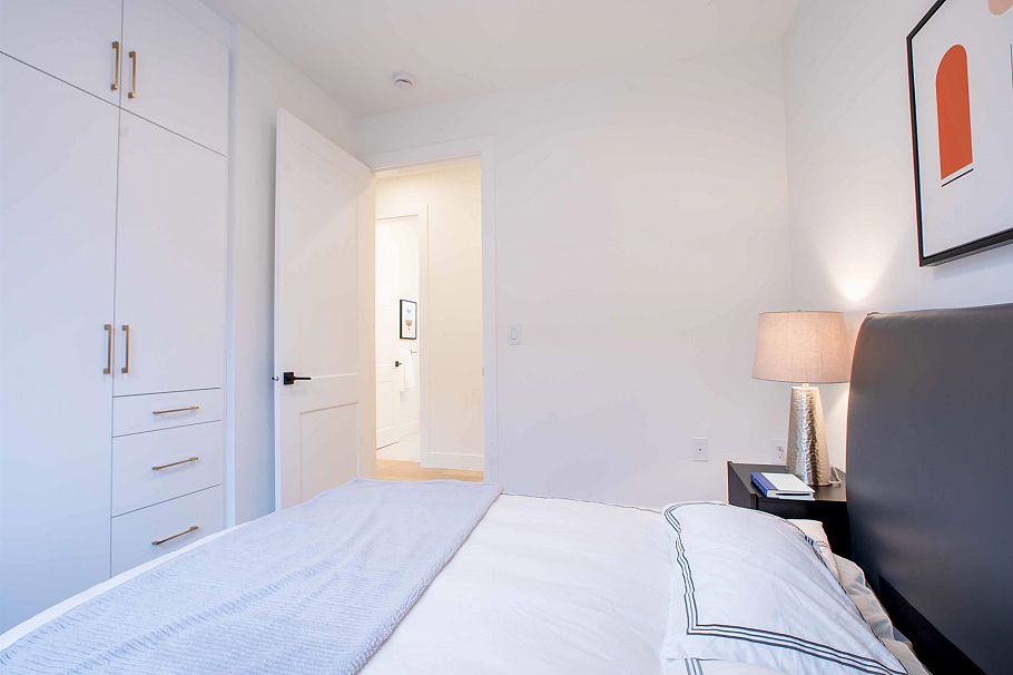 1 2785 W 21 Avenue Vancouver, BC - 16