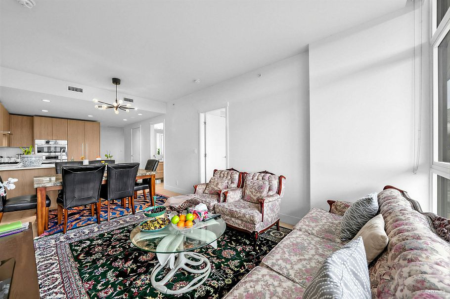 1008 1210 E 27th Street North Vancouver, BC - 11