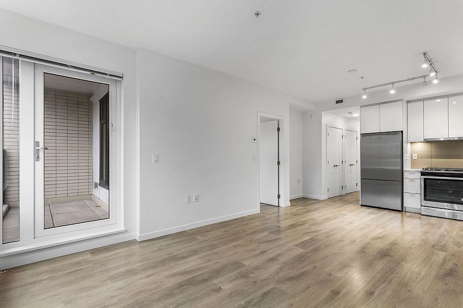 201 725 Marine Drive North Vancouver, BC - 7