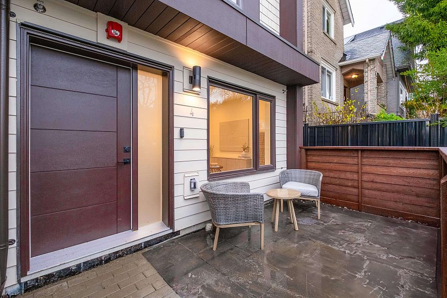 4 2667 E Pender Street Vancouver, BC - 3