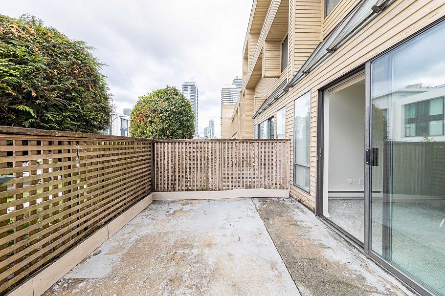 109 6460 Cassie Avenue Burnaby, BC - 24