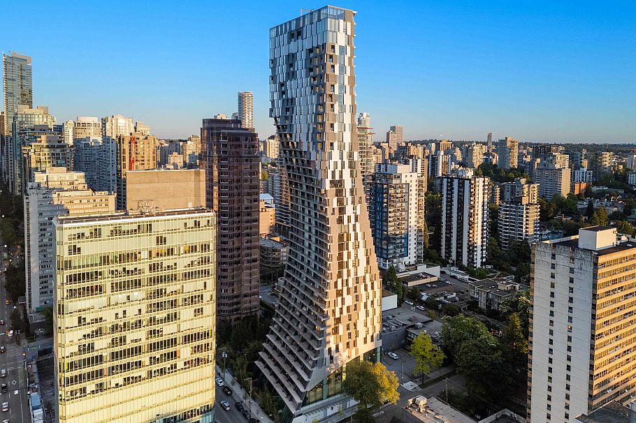 501 1568 Alberni Street Vancouver, BC - 1