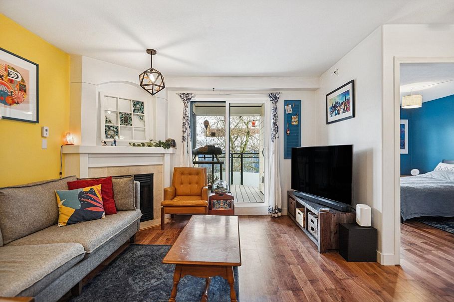 PH7 2405 Kamloops Street Vancouver, BC - 7