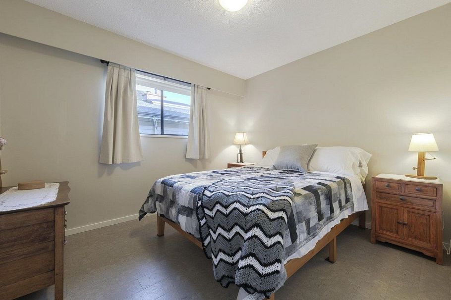 324 W 28th Street North Vancouver, BC - 27