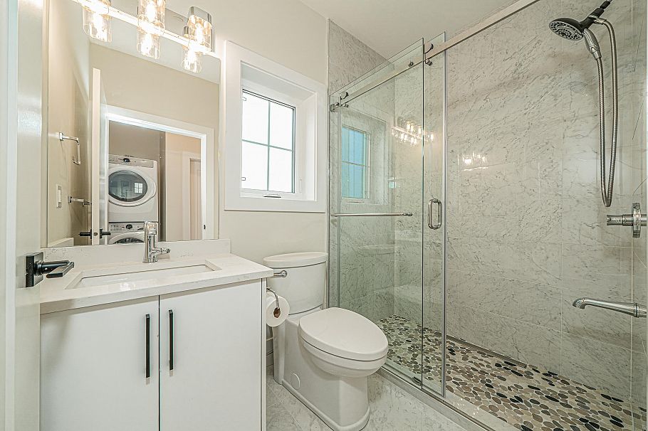 972 Park Drive Vancouver, BC - 17