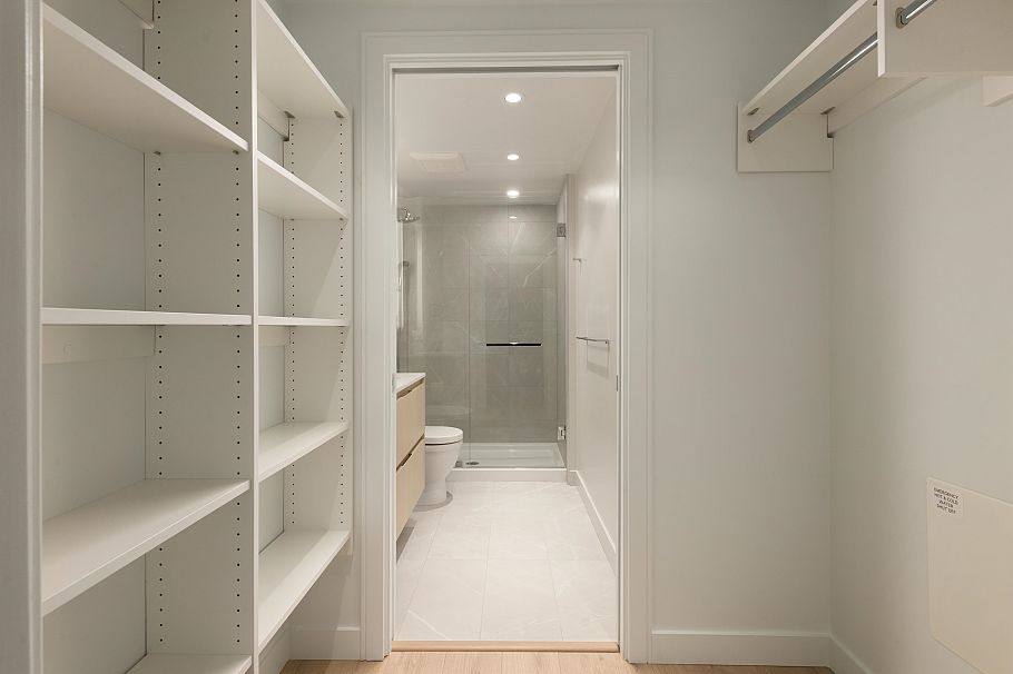 1203 1500 Fern Street North Vancouver, BC - 15