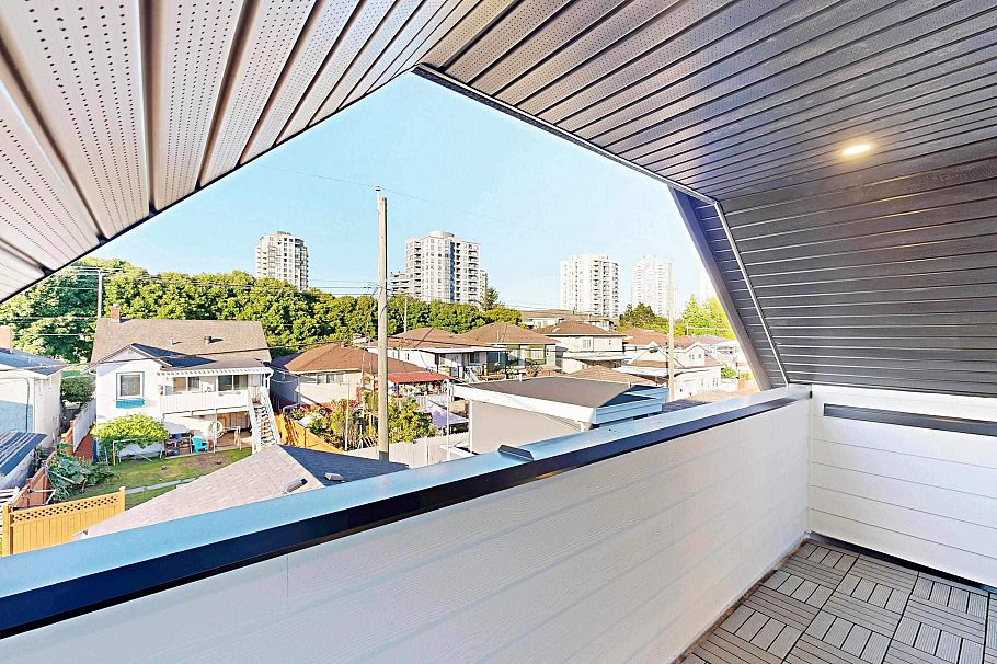 2 3425 Archimedes Street Vancouver, BC - 36