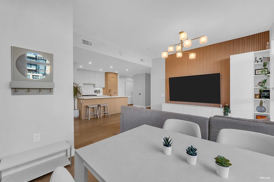 101 5007 Ash Street Vancouver, BC - 4