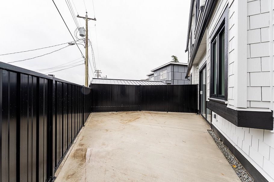 2 2837 Oliver Crescent Vancouver, BC - 34