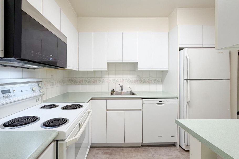 205 1750 Maple Street Vancouver, BC - 9