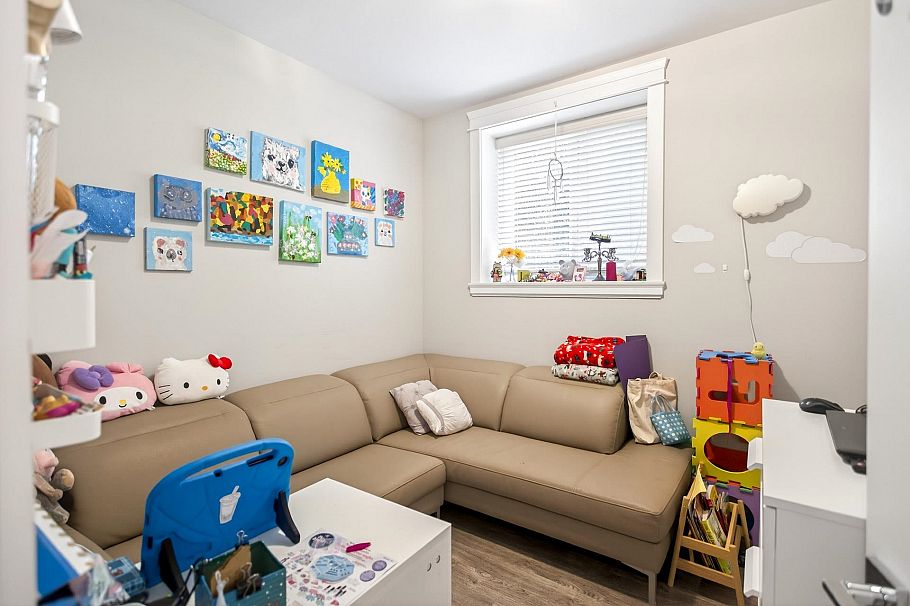 2989 W 32nd Avenue Vancouver, BC - 32