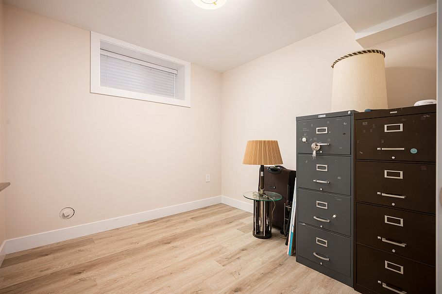 1 58 E 39th Avenue Vancouver, BC - 31