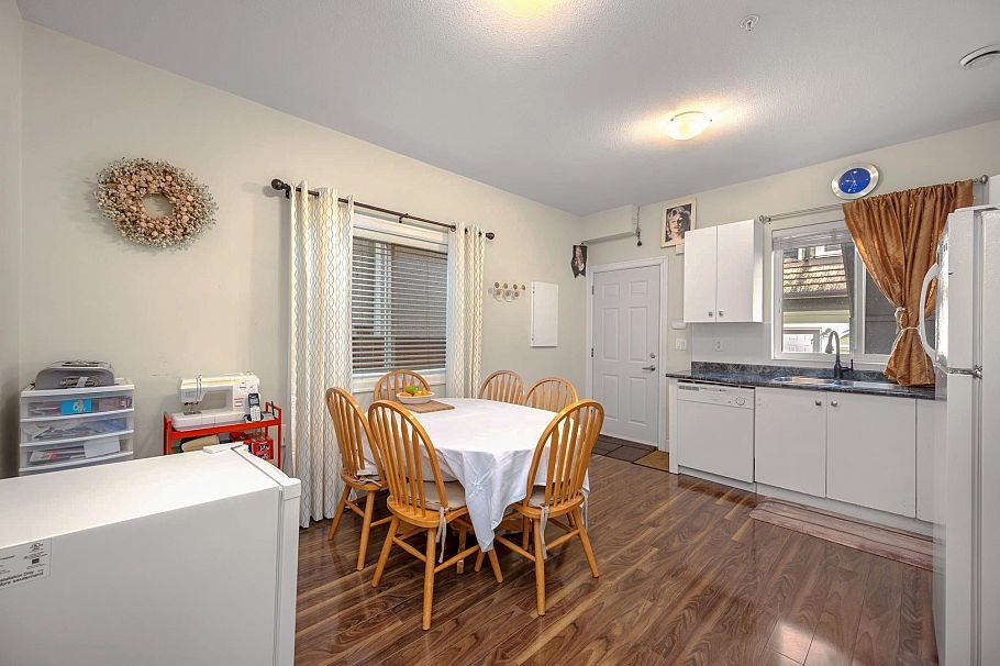 2643 E 8th Avenue Vancouver, BC - 15