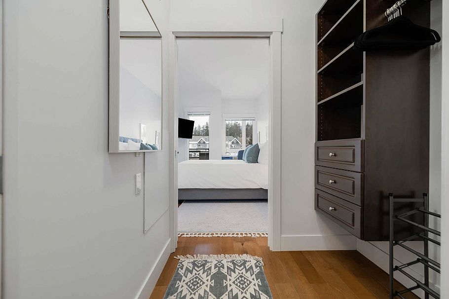 403 857 W 15th Street North Vancouver, BC - 12