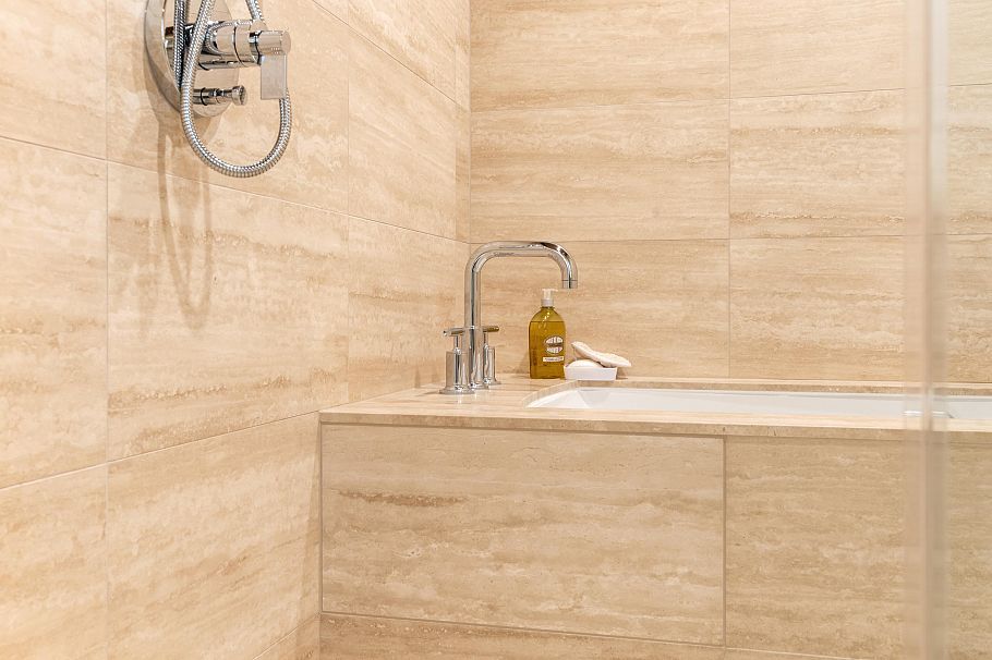 501 1568 Alberni Street Vancouver, BC - 17