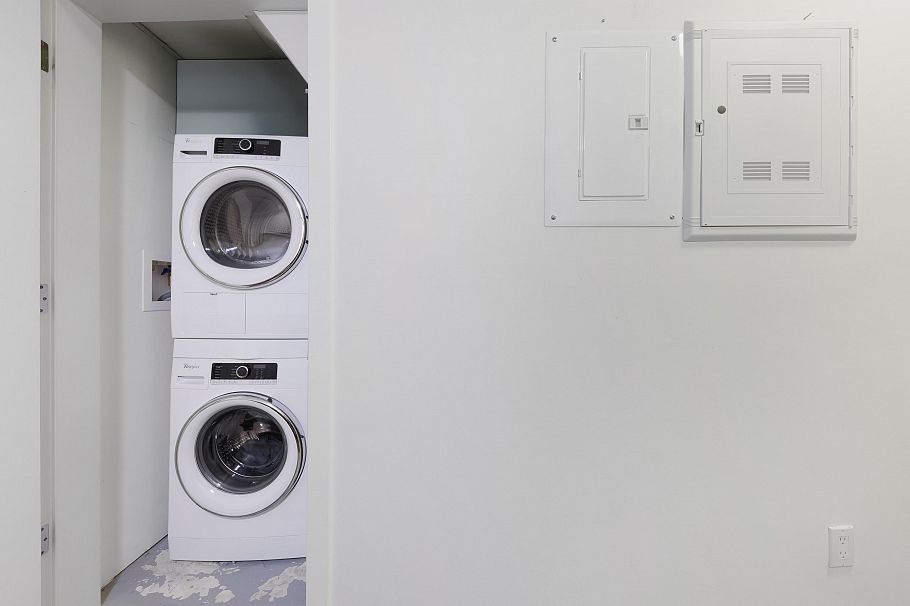 2763 Duke Street Vancouver, BC - 23