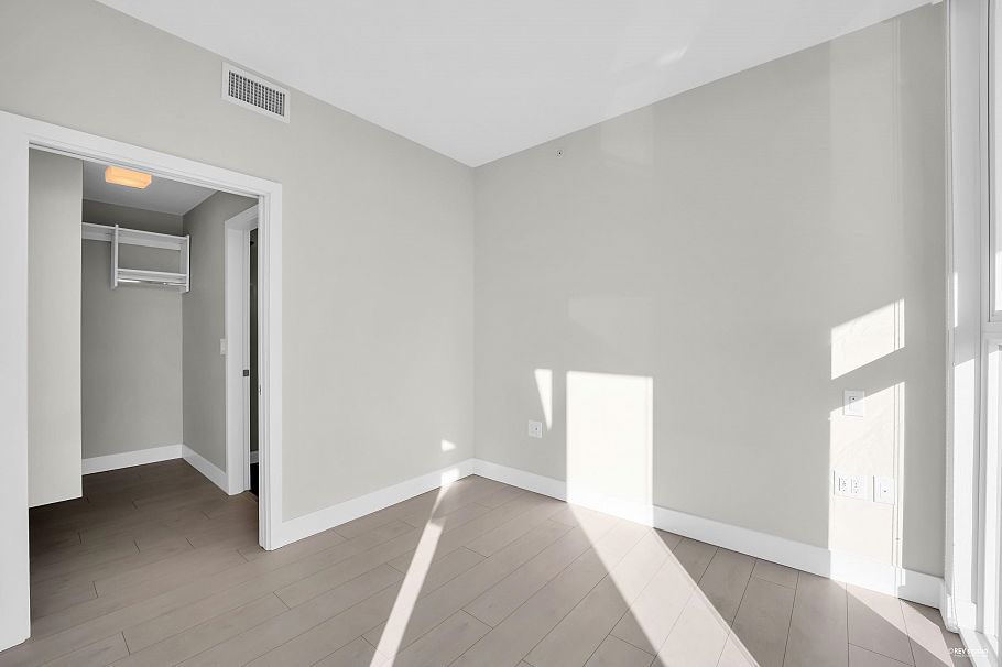 2306 3538 Sawmill Crescent Vancouver, BC - 8