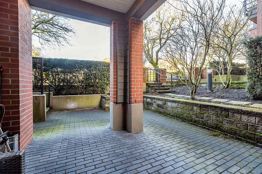 107 7988 Yukon Street Vancouver, BC - 26