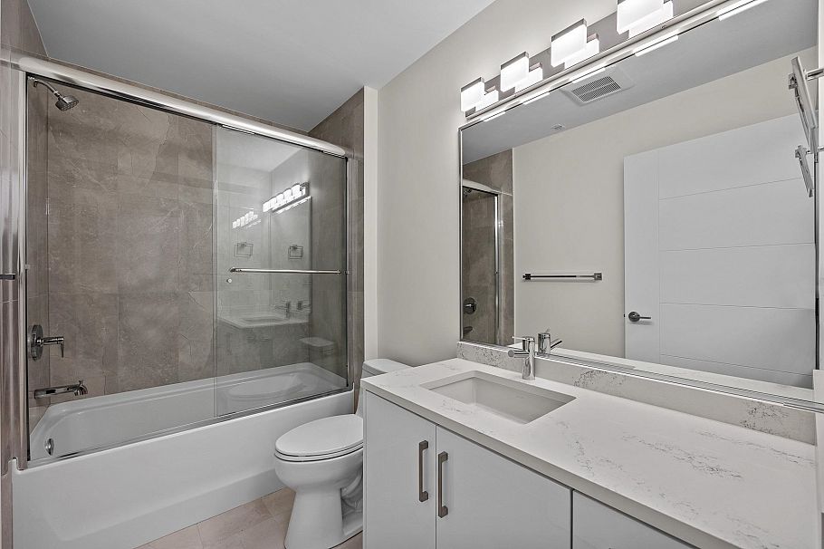 6011 Fremlin Street Vancouver, BC - 30