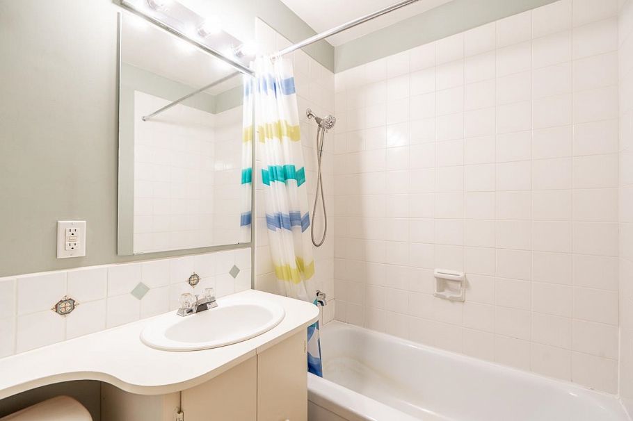 3084 Paisley Road North Vancouver, BC - 24