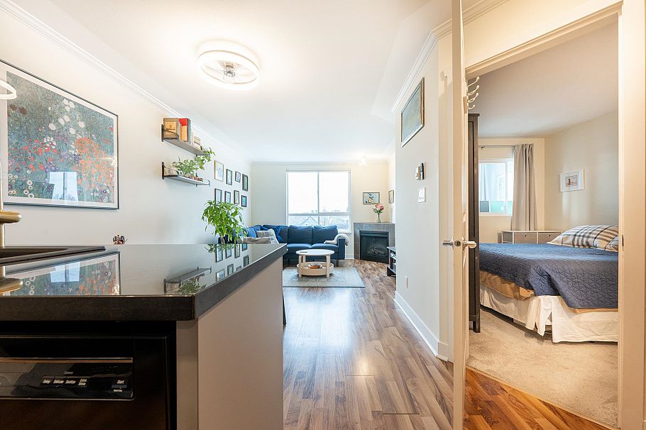 PH11 2265 E Hastings Street Vancouver, BC - 6