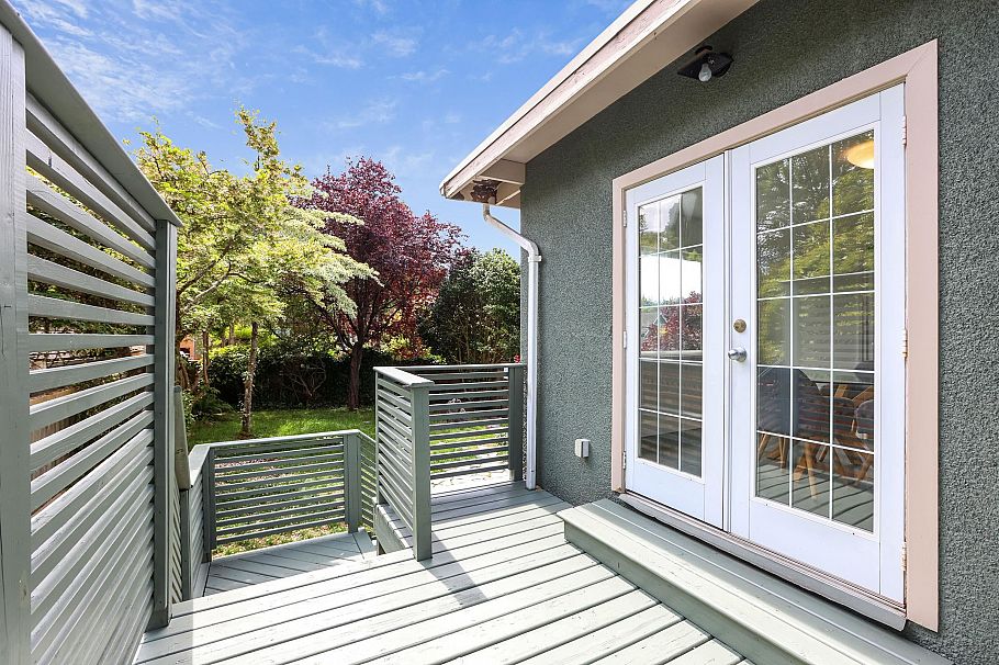 3962 W 22nd Avenue Vancouver, BC - 26