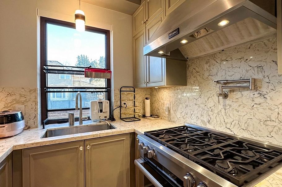 1 1332 W 58th Avenue Vancouver, BC - 12