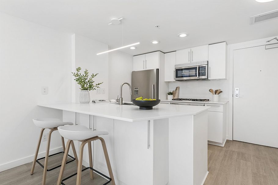 374 2080 W Broadway Vancouver, BC - 7