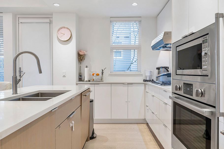 107 7988 Yukon Street Vancouver, BC - 8