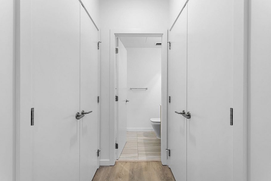 201 725 Marine Drive North Vancouver, BC - 16