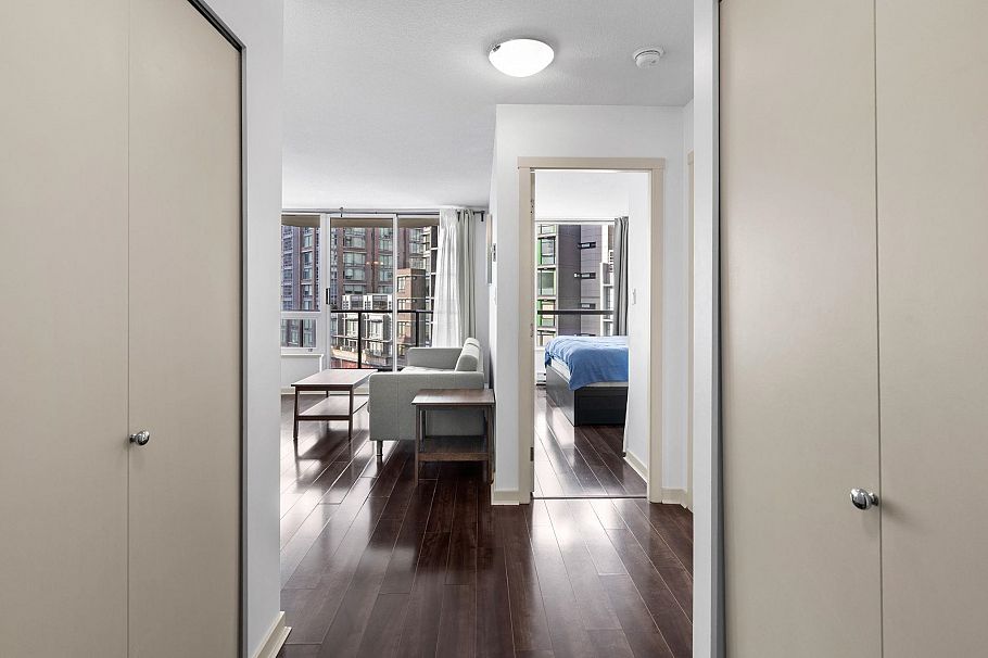 706 1212 Howe Street Vancouver, BC - 14