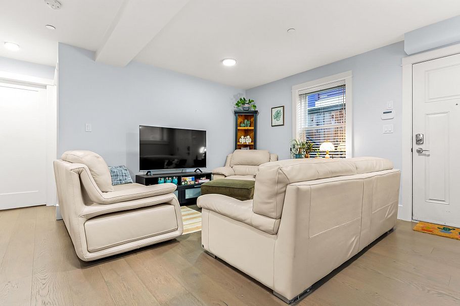 437 Vernon Drive Vancouver, BC - 26