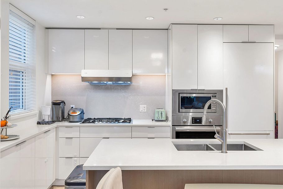 107 7988 Yukon Street Vancouver, BC - 12