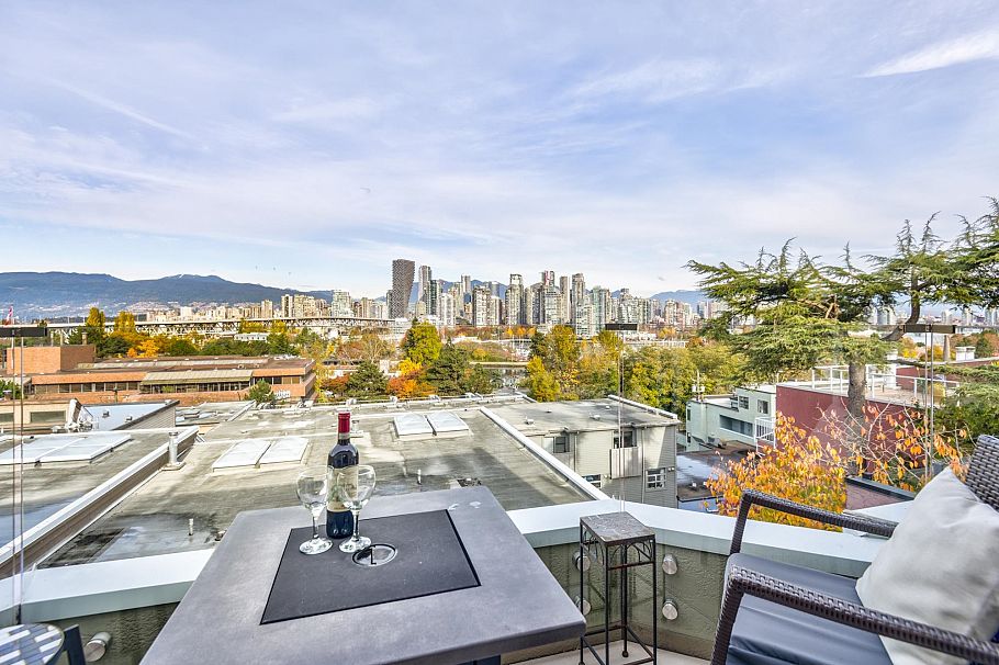 1251 W 7th Avenue Vancouver, BC - 8