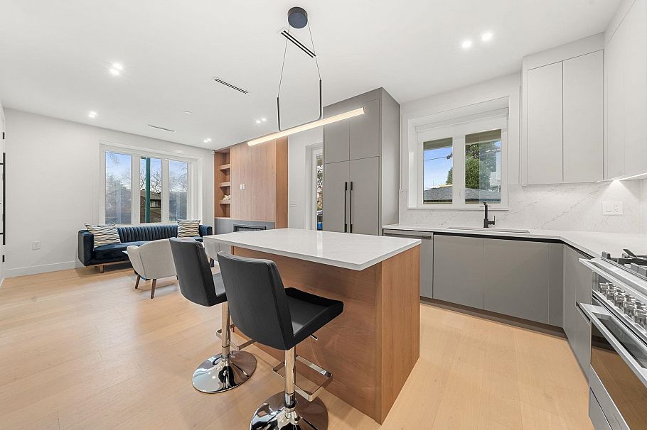 3483 Adanac Street Vancouver, BC - 13