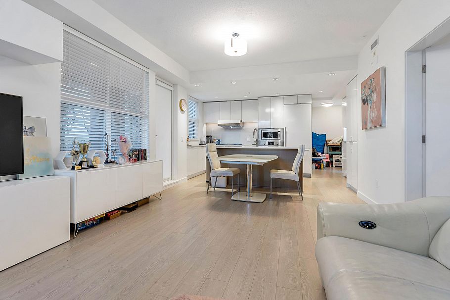 107 7988 Yukon Street Vancouver, BC - 6