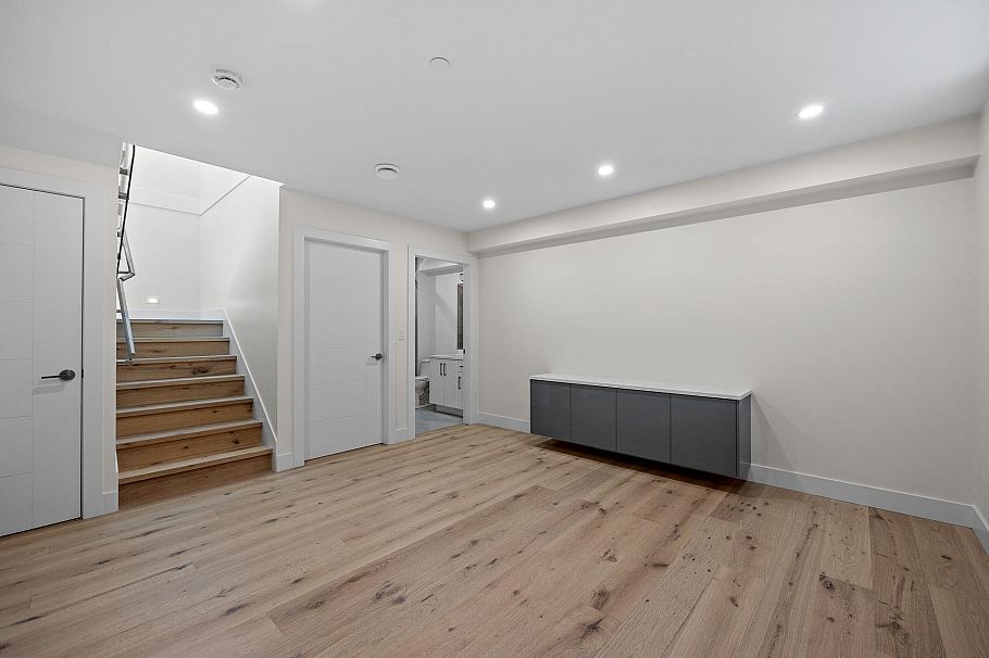 6011 Fremlin Street Vancouver, BC - 28