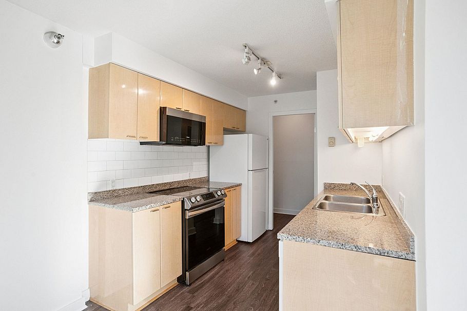 508 1200 W Georgia Street Vancouver, BC - 5