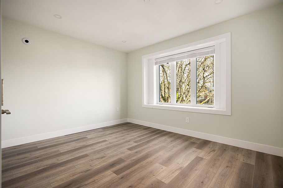 1 58 E 39th Avenue Vancouver, BC - 18