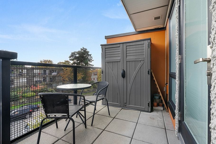 4 1851 Adanac Street Vancouver, BC - 25