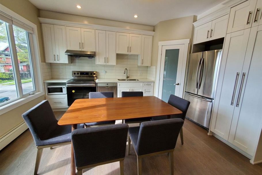 195 W 12 Avenue Vancouver, BC - 36