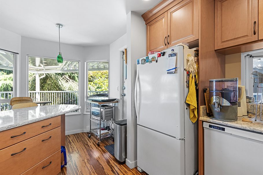 332 St. Patricks Avenue North Vancouver, BC - 14