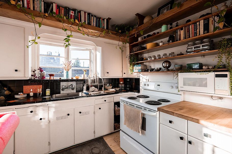 228 E 26th Avenue Vancouver, BC - 6